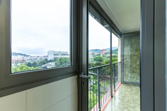 Agencia Inmobiliaria en Barcelona. Piso en venta en Montbau — 13
