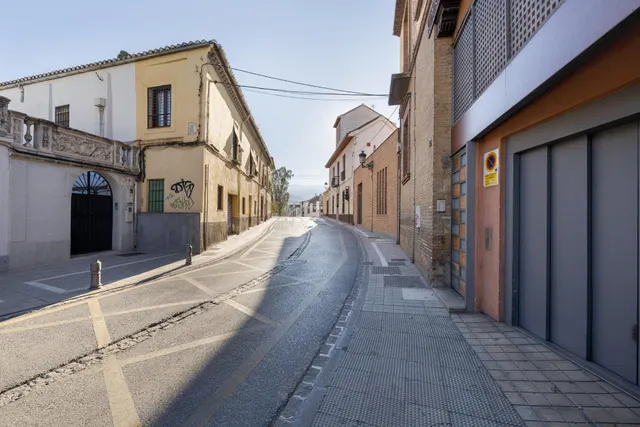 Barrio del Realejo. Sacamos a la venta dos plazas de garaje para coche muy grande. — 6