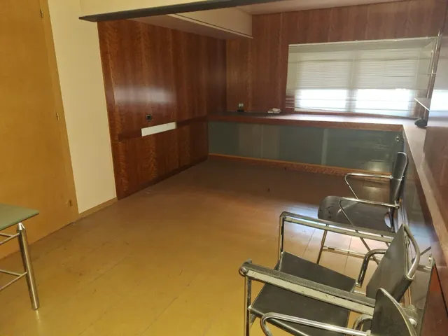 Oportunitat d’Inversió a Santa Margarida de Montbui: Ampli Local Comercial — 17