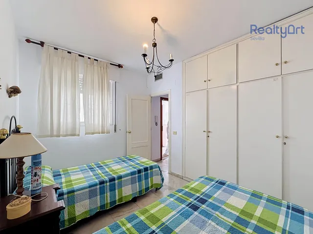 ALQUILER APARTAMENTO EN ZONA PARLAMENTO — 13