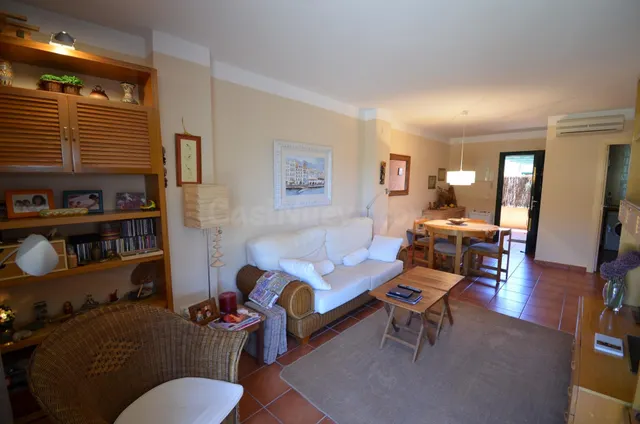 Exclusivo Apartamento en Planta Baja con Jardines Privados y - foto 2