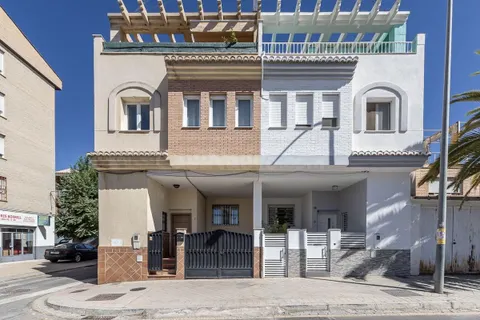 Casa junto al PTS