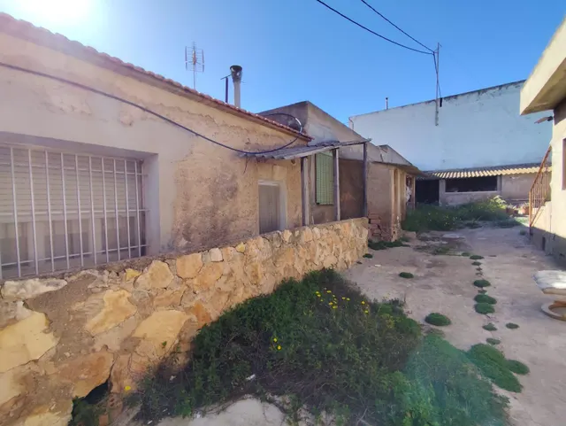Propiedad de 650 m2 para reformar en Molinos Marfagones – Gran potencial para vivienda o inversión — 30