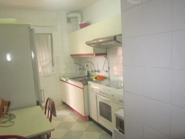 SE VENDE PISO EN EL CENTRO DE VALENCIA DE DON JUAN, 90 M2, C - foto 2