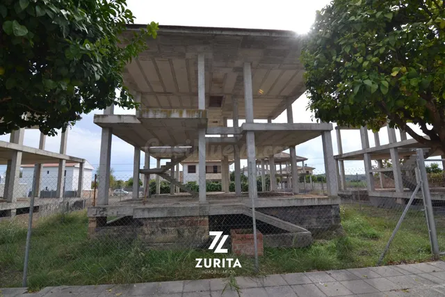 Parcela de 410 m2 con Estructura de Hormigón Completa - foto 2