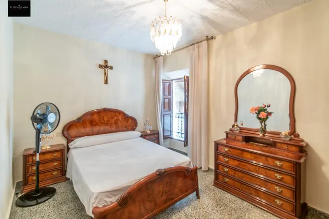preciosa casa de pueblo en colomera — 12
