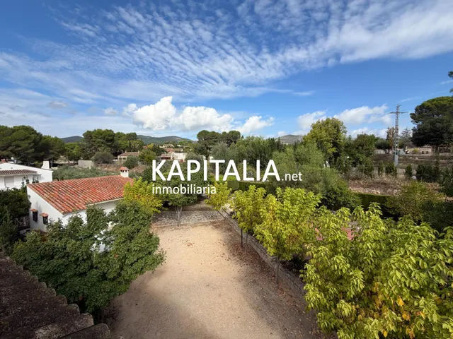 Chalet en venta en Ontinyent, a un paso del casco urbano y con bonitas vistas a la montaña. — 41