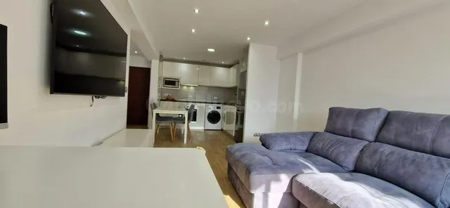 MARAVILLOSO APARTAMENTO REFORMADO CERCA DE LA COSTA Y DEL CE - foto 4