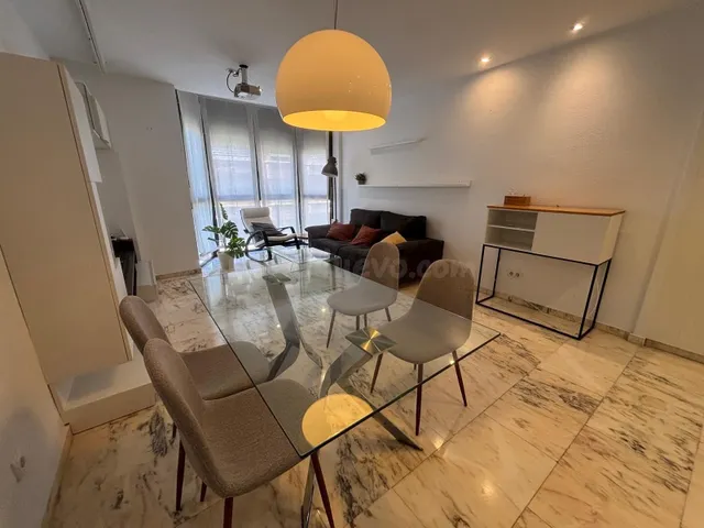 Vivienda en alquiler 4 dormitorios con garaje. Murcia Centro - foto 4