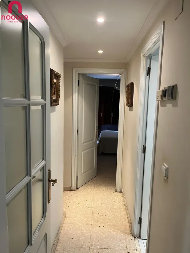 PISO ZONA ZOCO DE CUATRO DORMITORIOS , DOS BAÑOS , TERRRAZA Y  ASCENSOR — 41