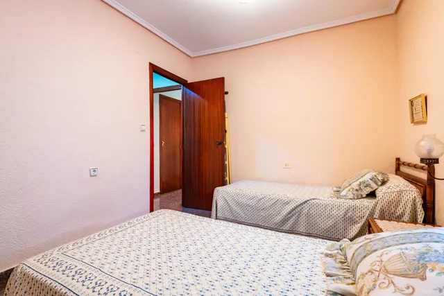 Piso en venta en calle Alcácer Valencia — 5