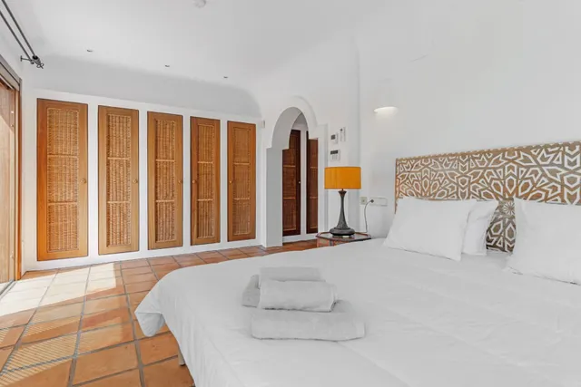 Villa de Estilo Finca Mediterránea con Vistas al Mar en Moraira — 35