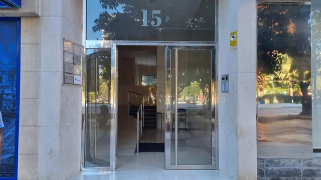 PLAZAS DE GARAJE EN AVENIDA DE LA AURORA – MÁLAGA — 16