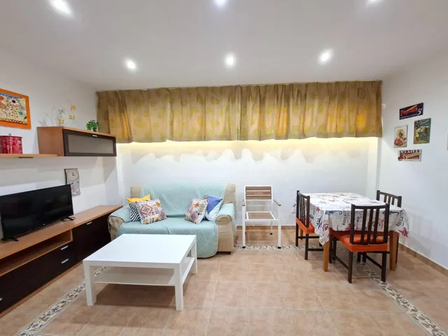 Se vende piso en el zapillo 3 habitaciones a 100 metros de la playa — 4