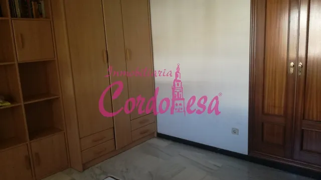 ESTUPENDA CASA JUNTO A ZOCO — 17