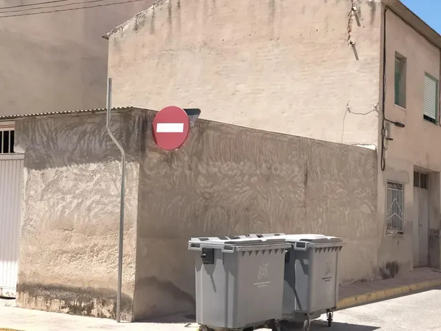 ¡Gran Oportunidad en Jacarilla! Propiedad versátil: Cochera, - foto 4