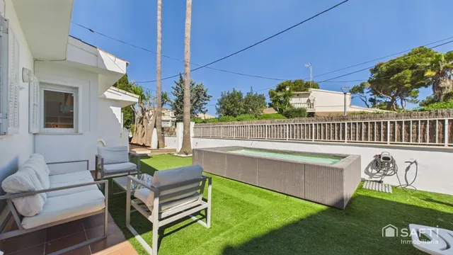 Villa con piscina privada y jacuzzi - Licencia turística para 8 personas - Can Picafort - Calle Tords — 40