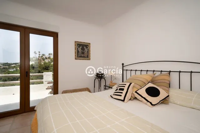 Villa en primera línea en venta en Jávea con increíbles vistas — 22