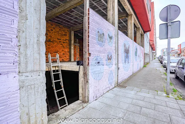 ! Bajo y Sótano en Venta en Calle Xílgaro - Carballo — 19