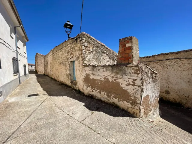 AMPLIA VIVIENDA RUSTICA EN BOCHE, ALBACETE — 2