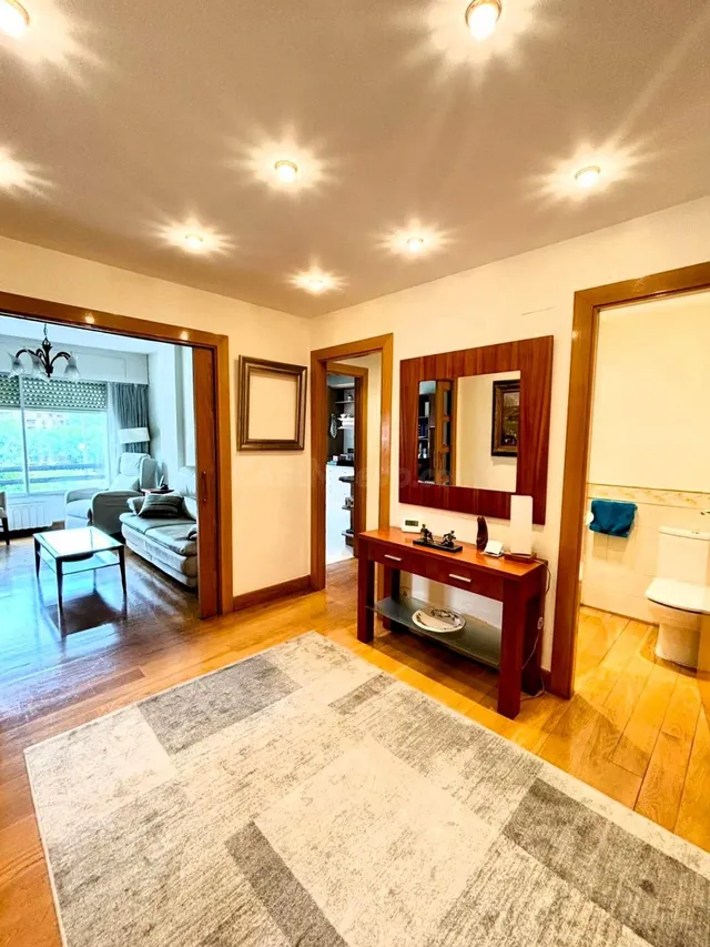 Se Alquila Bonita y espaciosa vivienda de 2 Dormitorios en z - foto 5