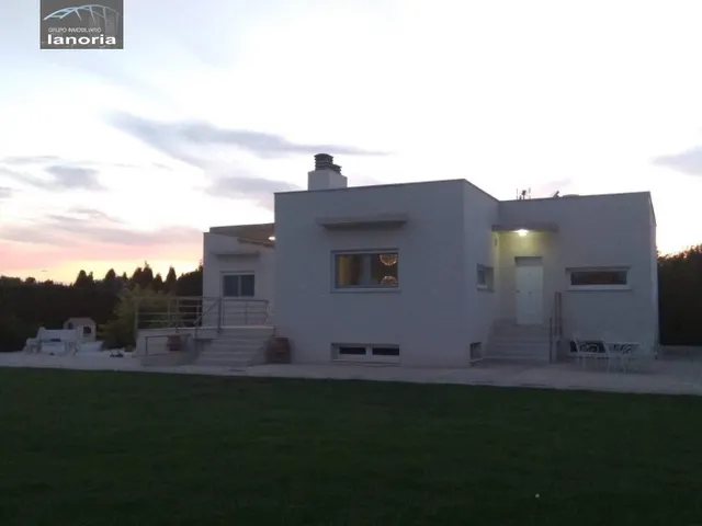 Grupo la Noria Vende Chalet Urbano de 370m2 a pocos km de Albacete. — 10