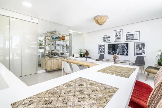 Apartamento de 2 dormitorios con vistas al mar en Estepona — 7