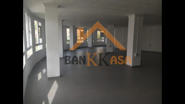 SE VENDE O SE ALQUILA OFICINA EN EJIDO ZONA TEATRO — 4
