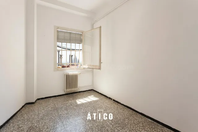 Atico con una terraza espectacular y vistas unicas sobre Barcelona — 30