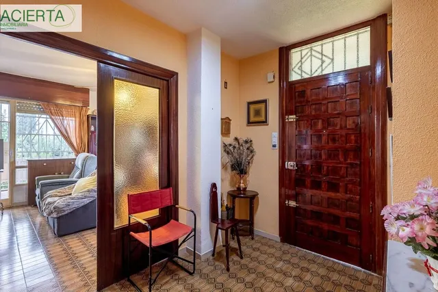 Gran casa con parcela y piscina en Cájar — 26
