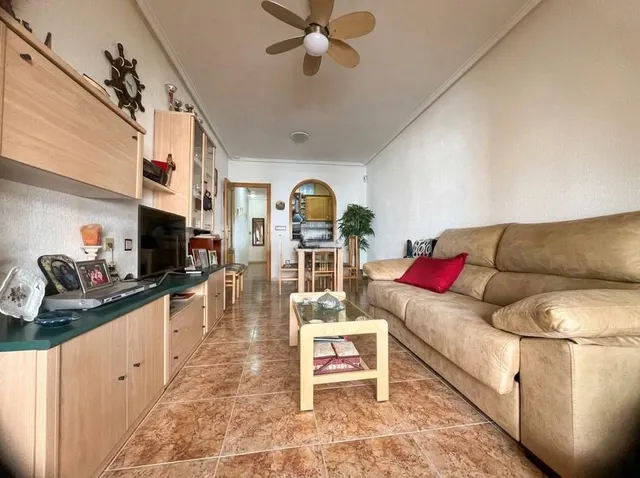 Piso en venta en Guardamar del Segura con plaza de garaje y 