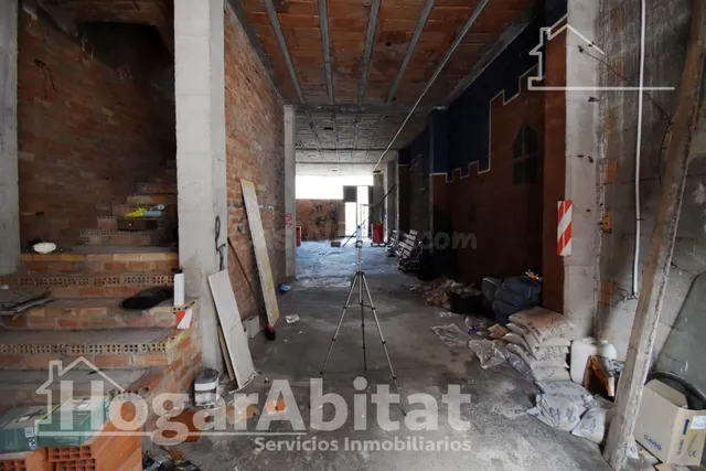 Gran patio privado y proyecto para diseñar tu casa unifamiliar en el centro urbano — 4