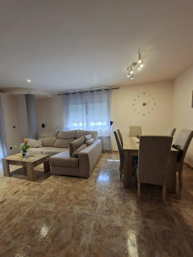 Amplia Casa en els Muntells con terrazas- Ideal para Familia - foto 4
