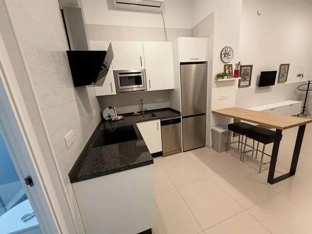 APARTAMENTO EN EXPLOTACIÓN TURÍSTICA — 2