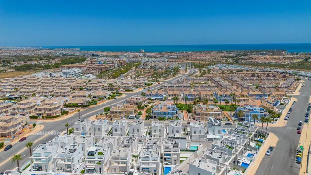Villa 3 habitaciones 149m² en venta - Lomas de Cabo Roig — 44