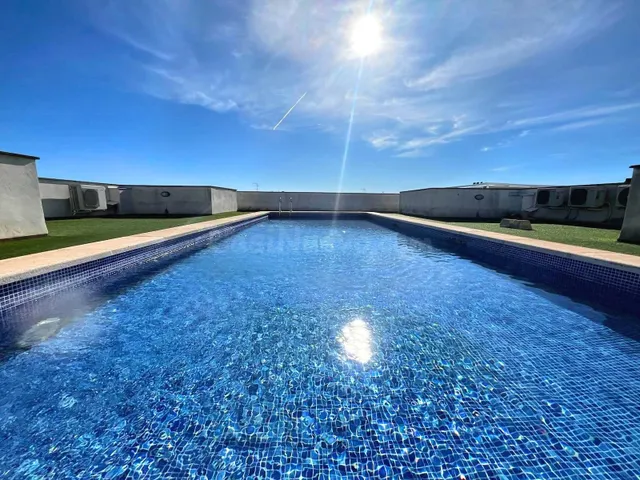 OPORTUNIDAD! EN VENTA APARTAMENTO CON GARAJE, PISCINA Y TRAS - foto 4