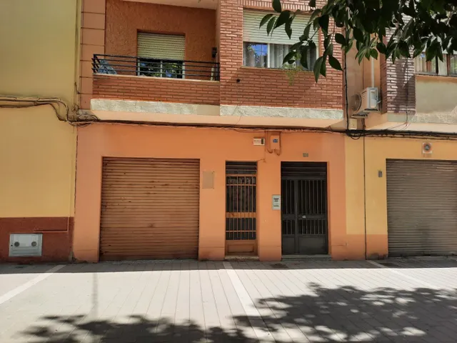 LOCAL DIAFANO CON PATIO — 3