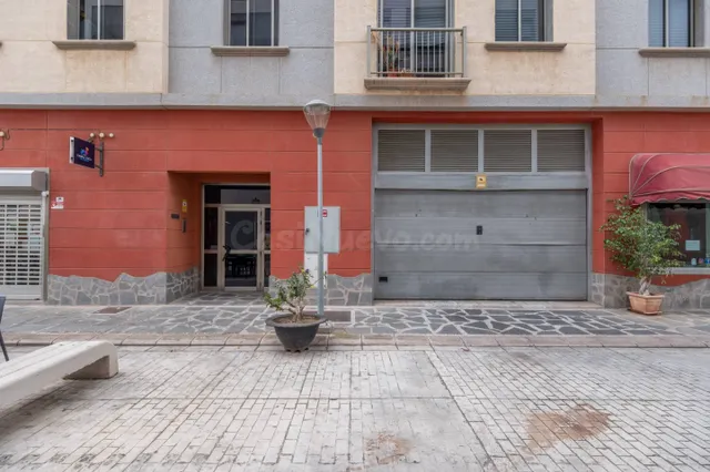 Plaza de garaje en el centro de Arucas — 4