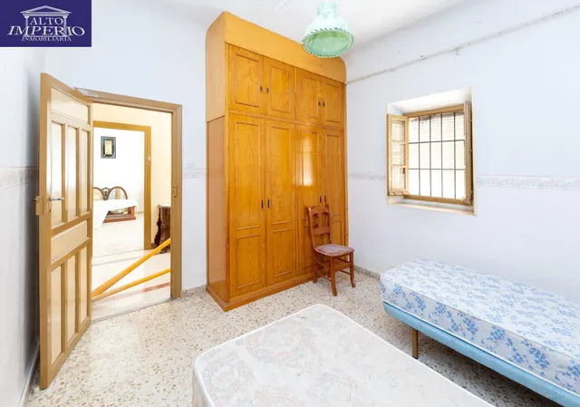 ¡CASA EN UNA SOLA PLANTA, CREA TU VIVIENDA IDEAL EN ALBOLOTE! Casa en una sola planta con patio, garaje y un gran potencial. — 16