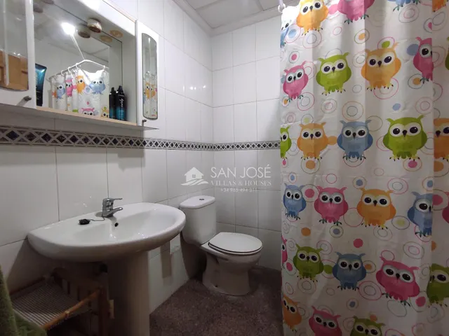 SE ALQUILA LOCAL COMERCIAL MULTIFUNCIONAL CON COCINA, ASEO y HABITACIÓN. — 16
