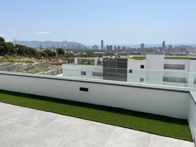 Se vende bonito apartamento 2 dormitorios y 2 baños y vistas al mar con garaje y trastero 608249911 — 20
