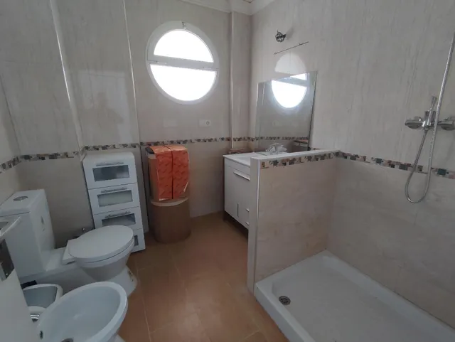CHALET SEMINUEVO A DOS PASOS DE ELCHE — 31