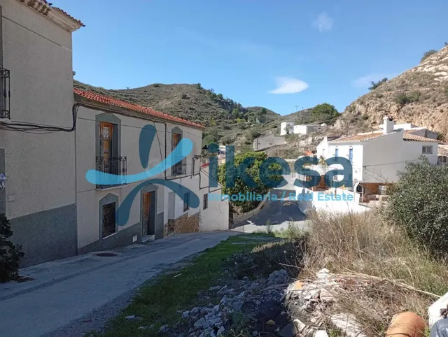 VENTA DE CASA EN LUBRÍN (ALMERÍA) - foto 2