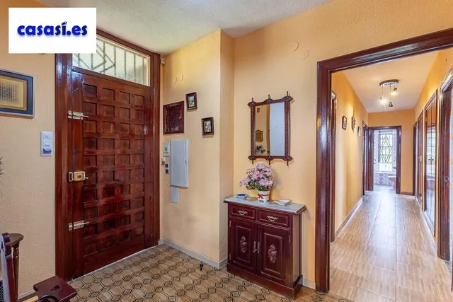 Gran casa con parcela y piscina en Cájar — 25