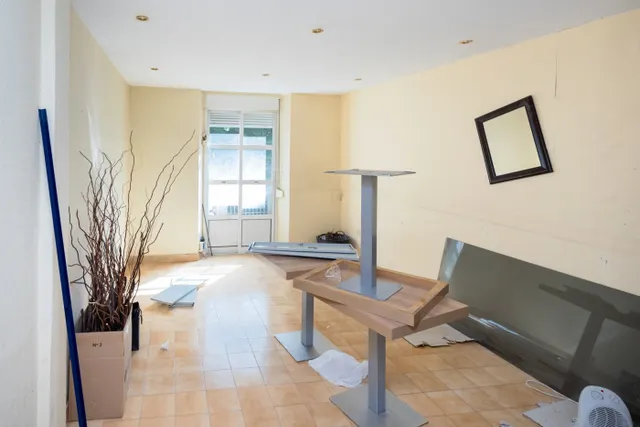 A LA VENTA EDIFICIO EN PLAZA BIB-RAMBLA — 13