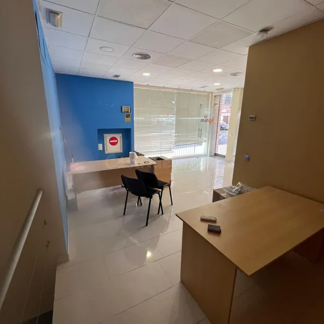 Local comercial 135m² en venta - Costa del Sol — 4