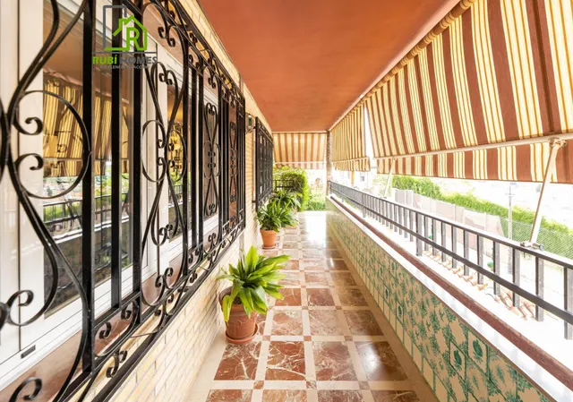 Espectacular chalet independiente con piscina en Alfacar — 14