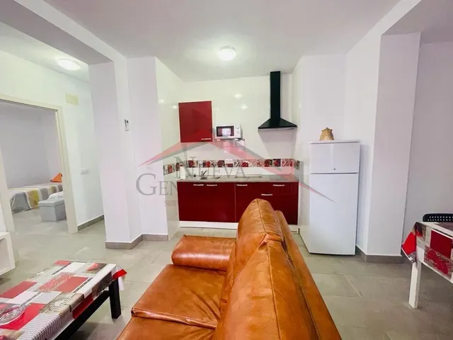 PISO EN DOS APARTAMENTOS INDEPENDIENTES — 13