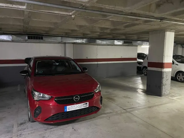 ¡DI ADIÓS A BUSCAR APARCAMIENTO! PLAZA DE GARAJE EN SECTOR V — 5