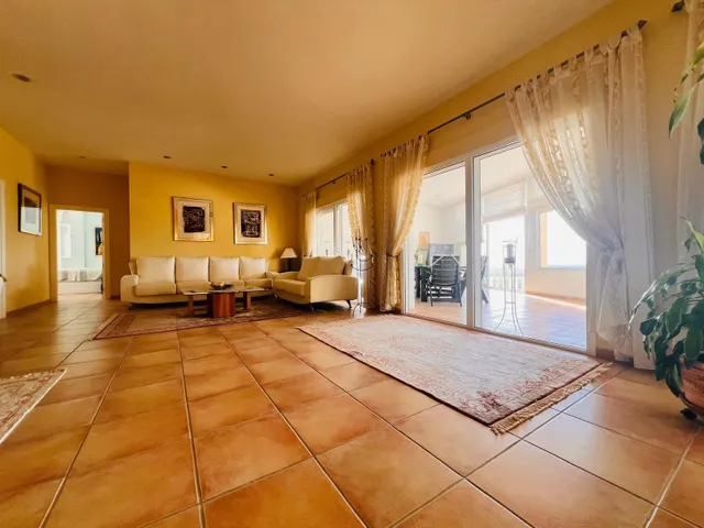 Chalet con piscina privada y vistas al mar en zona ermita – Vinaròs — 10
